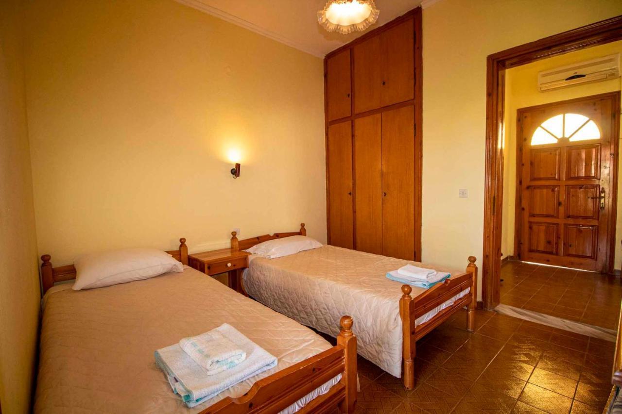 Tzoras‌ ‌Apartments‌ ‌Roda‌ ‌Corfu‌ Litheres Bagian luar foto