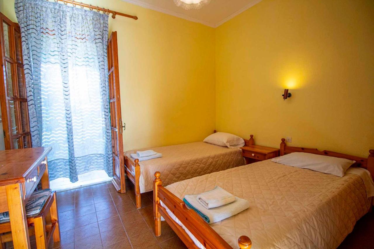 Tzoras‌ ‌Apartments‌ ‌Roda‌ ‌Corfu‌ Litheres Bagian luar foto