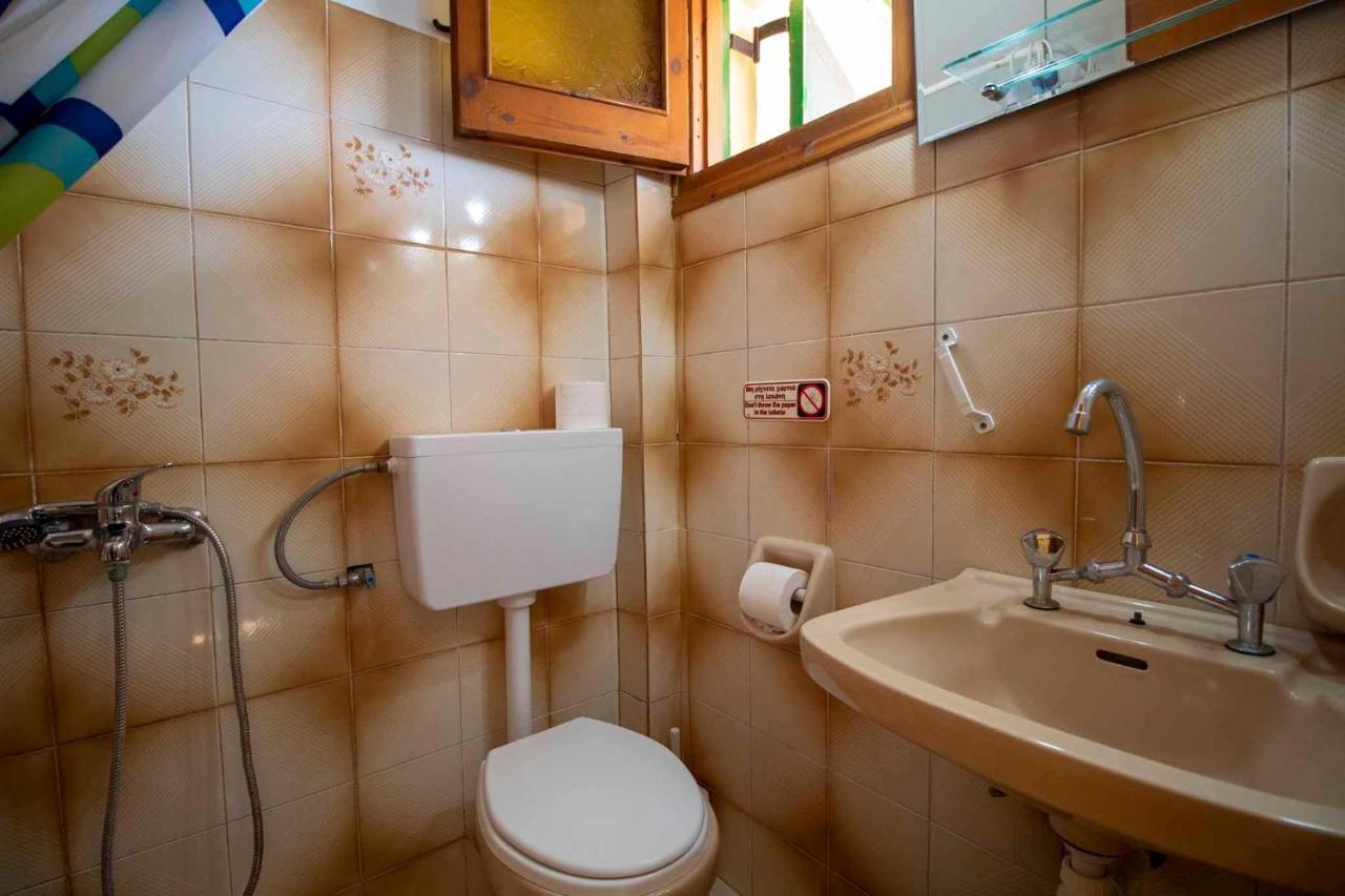 Tzoras‌ ‌Apartments‌ ‌Roda‌ ‌Corfu‌ Litheres Bagian luar foto