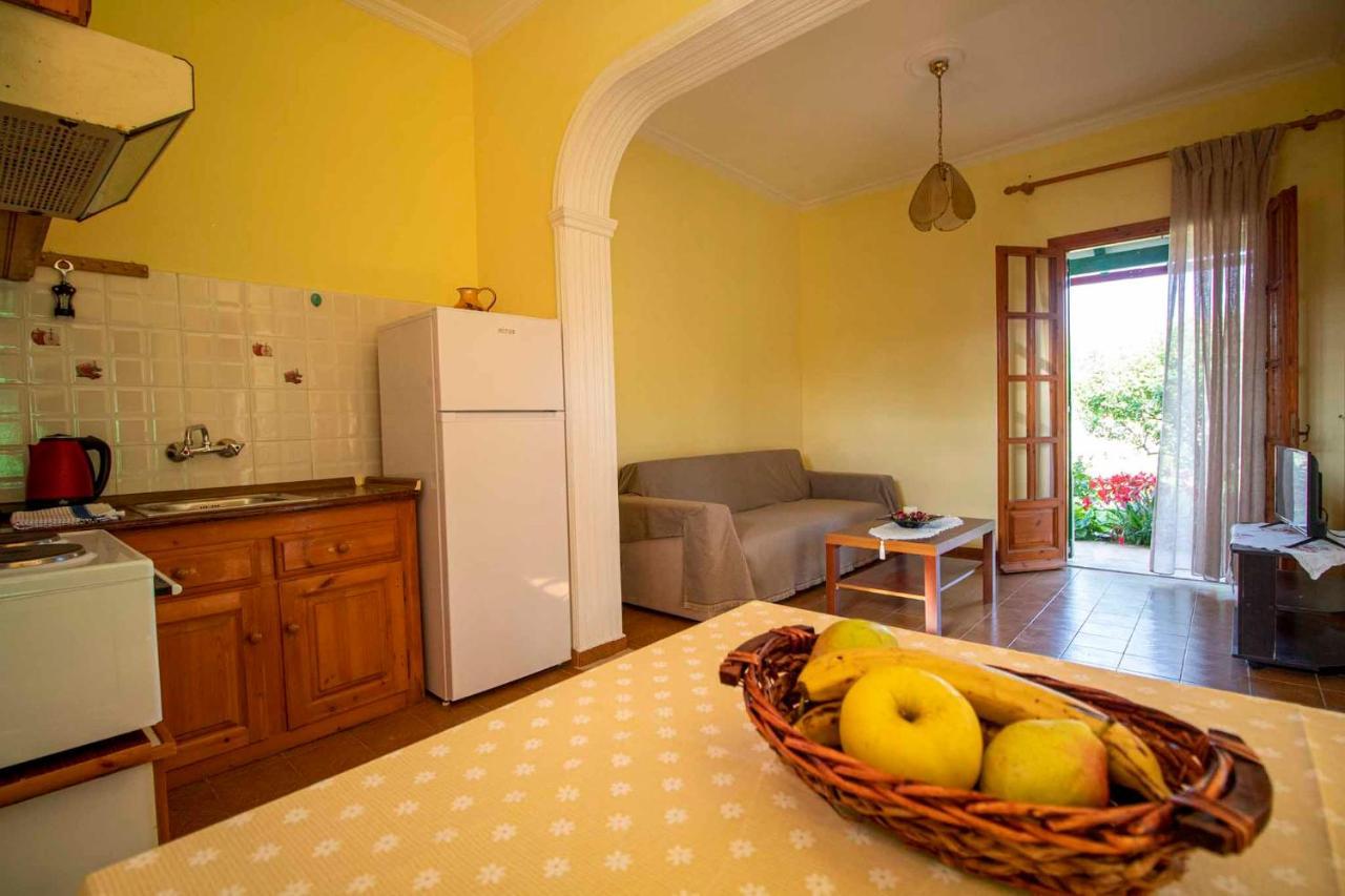 Tzoras‌ ‌Apartments‌ ‌Roda‌ ‌Corfu‌ Litheres Bagian luar foto