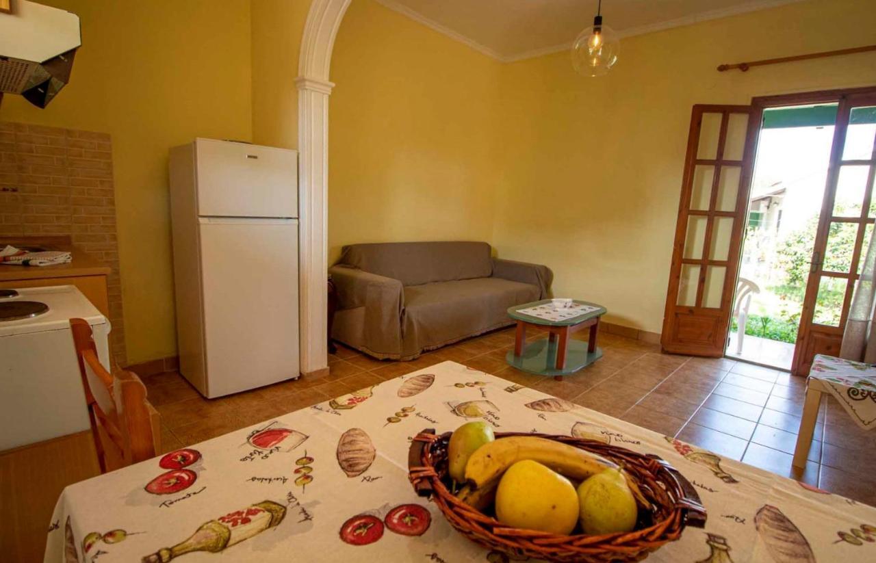 Tzoras‌ ‌Apartments‌ ‌Roda‌ ‌Corfu‌ Litheres Bagian luar foto