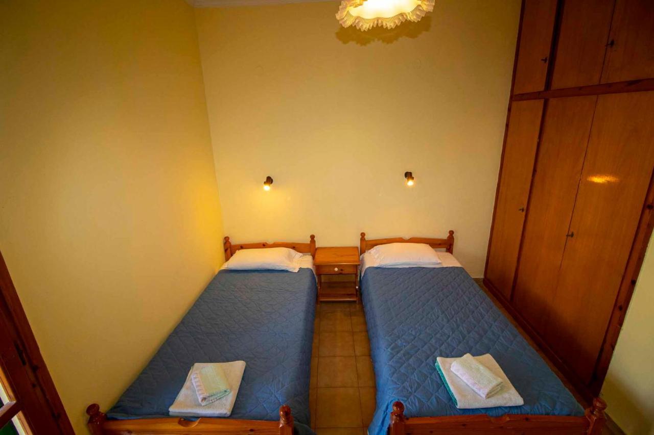 Tzoras‌ ‌Apartments‌ ‌Roda‌ ‌Corfu‌ Litheres Bagian luar foto